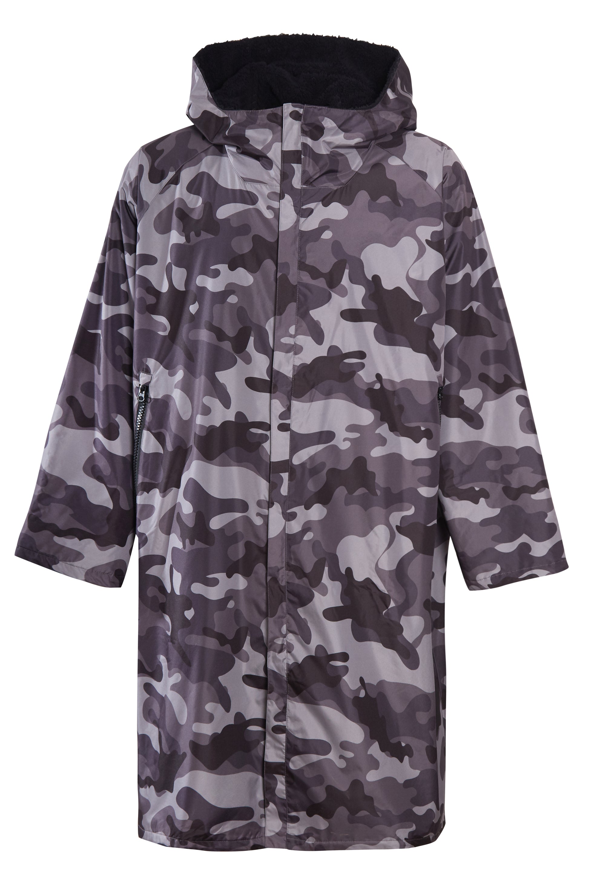 Changing Robe Kids Unisex Hooded Coat Camo/Black Windproof Waterproof Quick Dry for Beach Surfing Swimming by Heatwave Thermalwear. Buy now for £30.00.