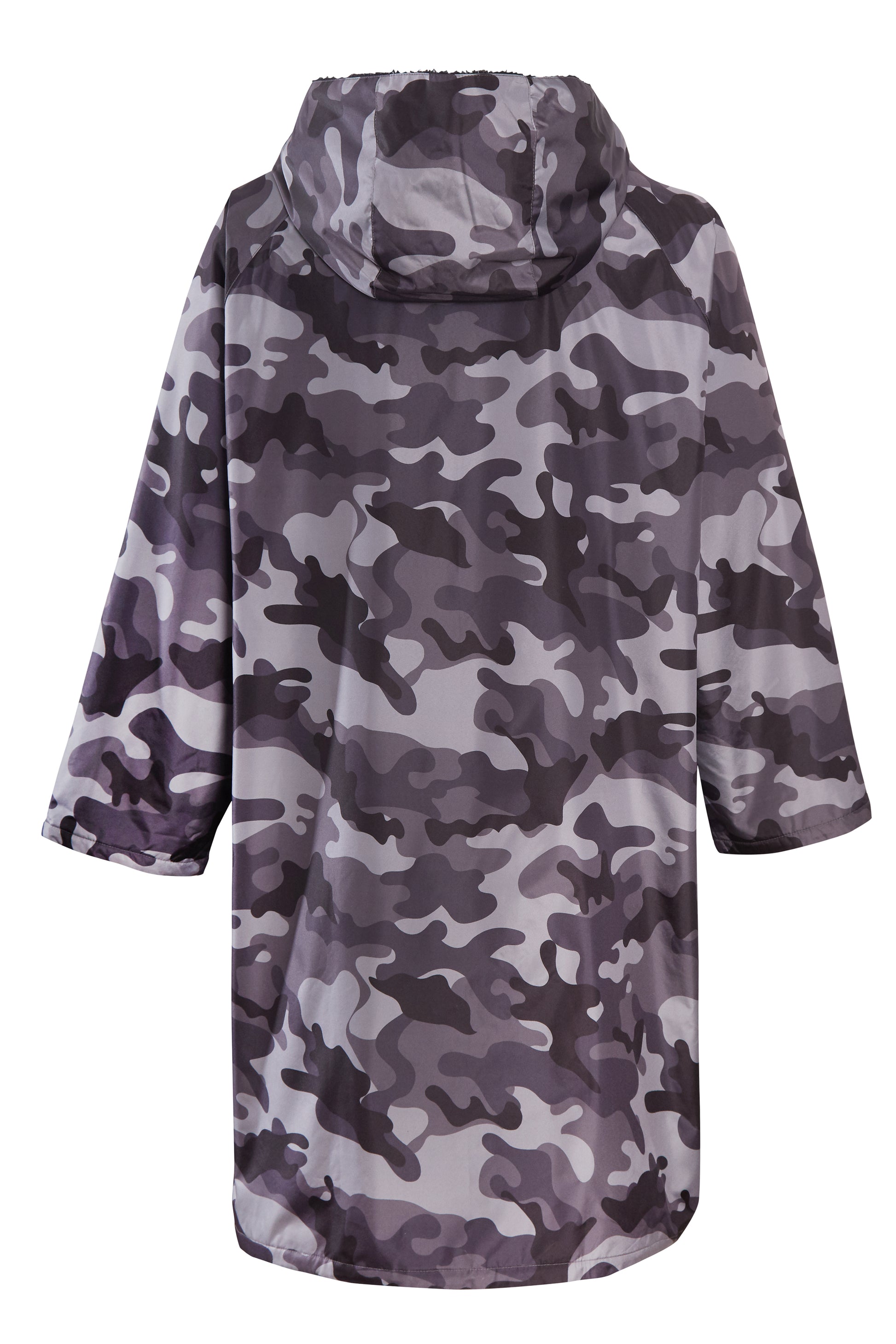 Changing Robe Kids Unisex Hooded Coat Camo/Black Windproof Waterproof Quick Dry for Beach Surfing Swimming by Heatwave Thermalwear. Buy now for £30.00.