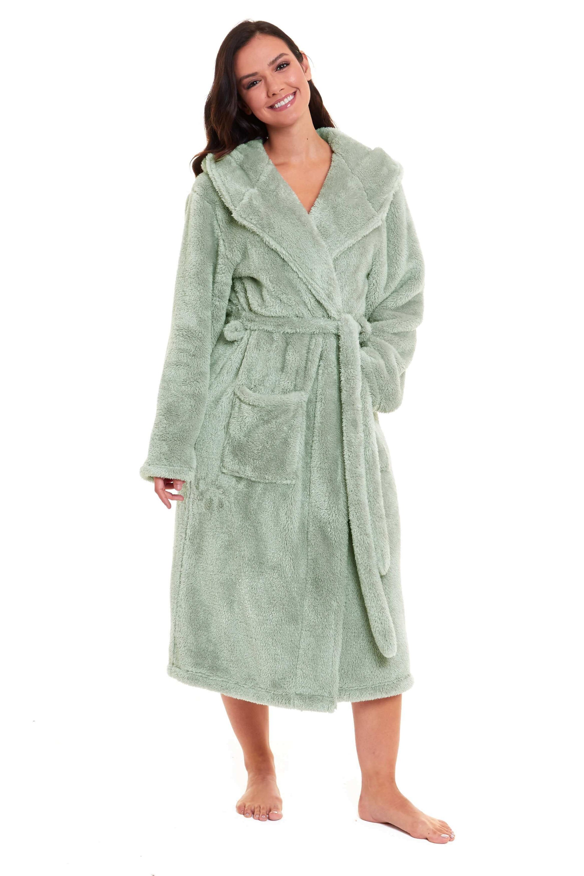 Ultra-Soft Sage Green Fleece Womens Extra-Long Velvet Bathrobe Cozy Loungewear Perfect for Cold Mornings and Evenings by Daisy Dreamer. Buy now for £20.00.