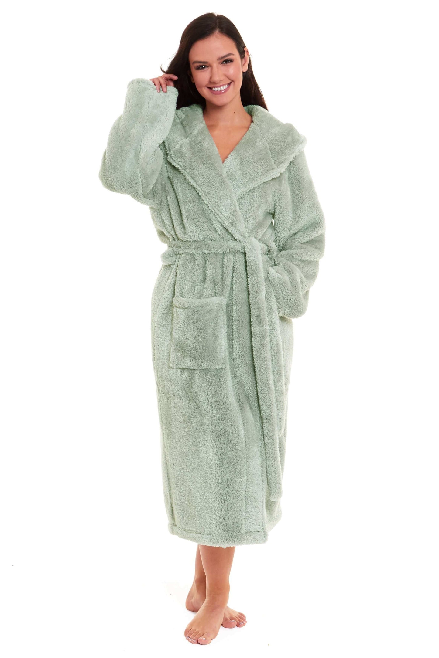 Ultra-Soft Sage Green Fleece Womens Extra-Long Velvet Bathrobe Cozy Loungewear Perfect for Cold Mornings and Evenings by Daisy Dreamer. Buy now for £20.00.