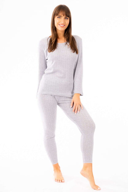 Women's Thermal Long Sleeve Top and Pants Set Winter Base Layers Warm Insulating Cotton Rich Fabric Sizes S to XXL Multiple Colors by Heatwave Thermalwear. Buy now for £10.00. A Thermal Underwear by Heatwave Thermalwear. 10-12,14-16,16-18,18-20,20-22,22-2