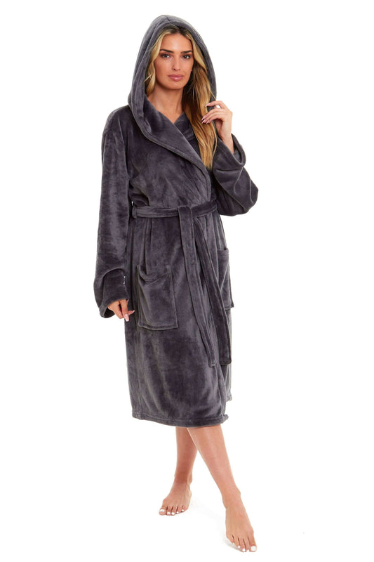 Women's Super Soft Plush Fleece Hooded Bathrobe Fluffy Velvet Loungewear Long Sleeve Cosy Winter Dressing Gown Spa Essential by Daisy Dreamer. Buy now for £20.00.