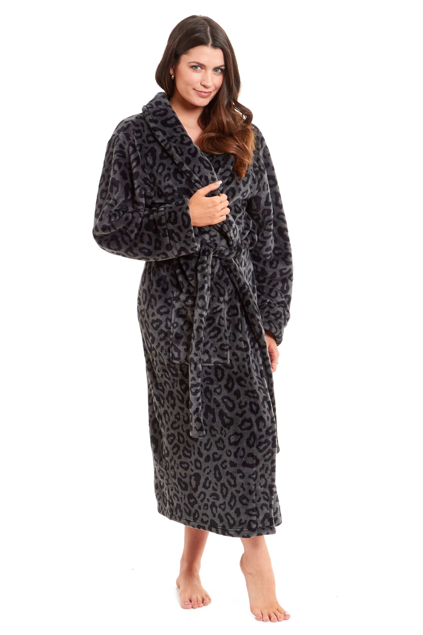 Women's Ultra-Soft Black Leopard Plush Fleece Bath Robe Warm Flannel Loungewear for Home Spa Gym Hotel Chic Animal Print by Daisy Dreamer. Buy now for £20.00.