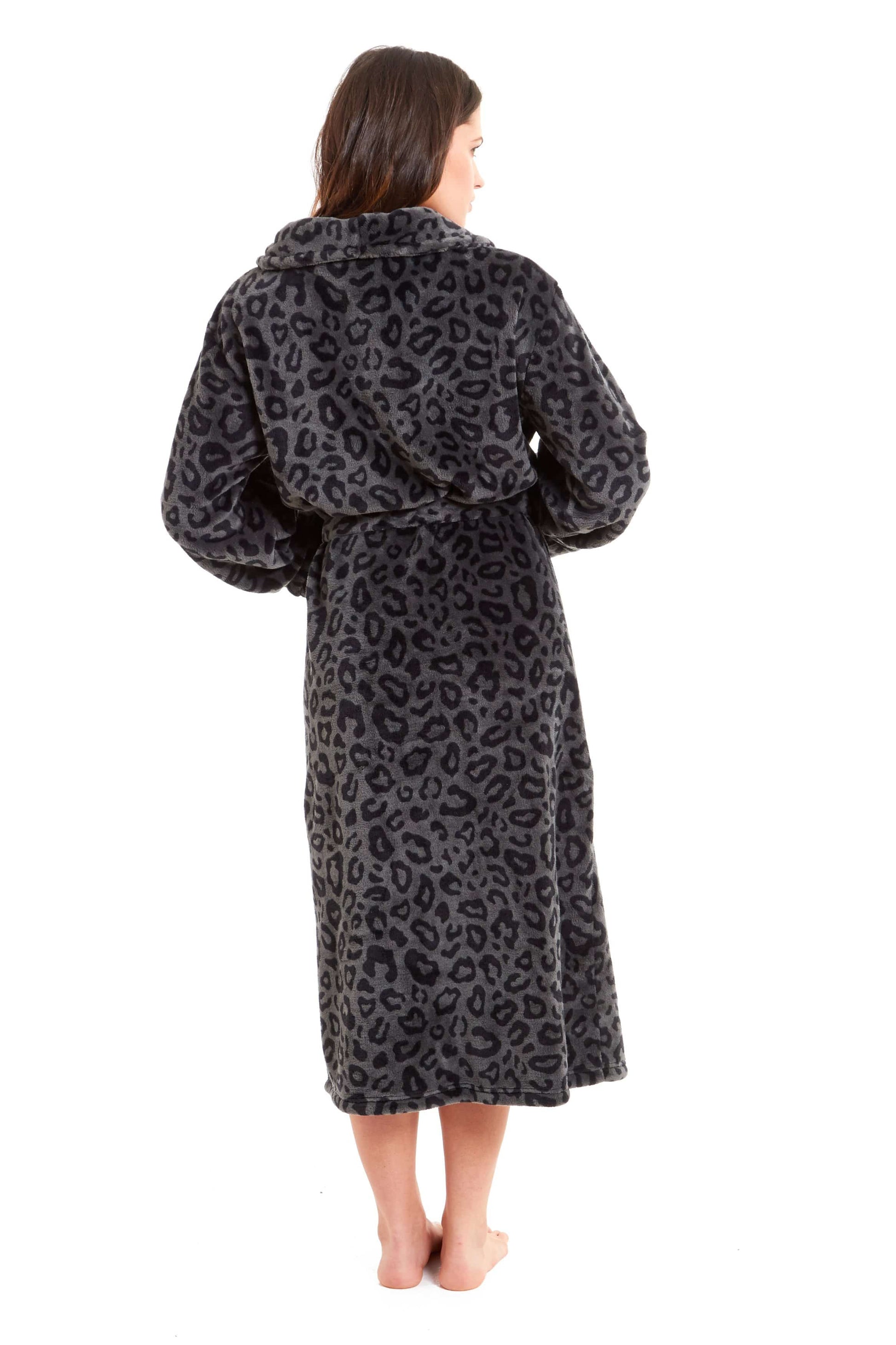 Women's Ultra-Soft Black Leopard Plush Fleece Bath Robe Warm Flannel Loungewear for Home Spa Gym Hotel Chic Animal Print by Daisy Dreamer. Buy now for £20.00.