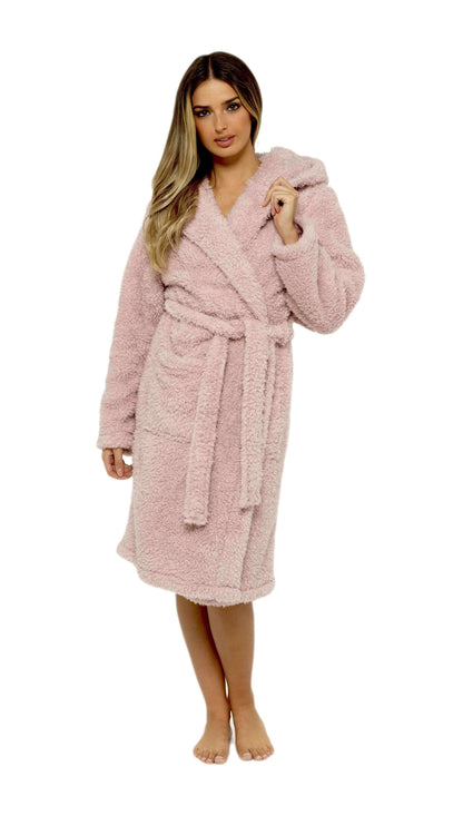 Women's Dusky Pink Teddy Fleece Hooded Robe Ultra Soft Cozy Bathrobe Winter Loungewear Pajamas for Ladies by Daisy Dreamer. Buy now for £20.00. A Robe by Daisy Dreamer. 12-14,16-18,20-22,8-10,_Hi_chtgptapp_optimised_this_description-generator,_Hi_chtgptap